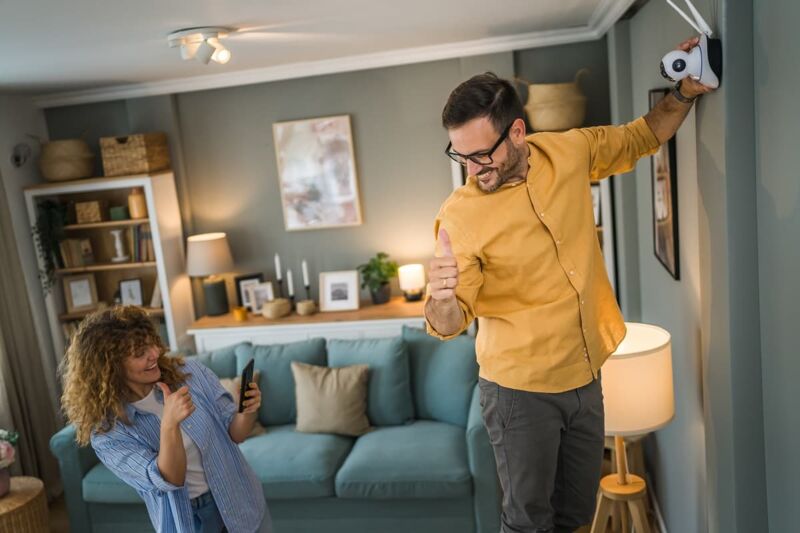     SFR VS Free : qui propose le meilleur service de sécurité pour sa maison ?
