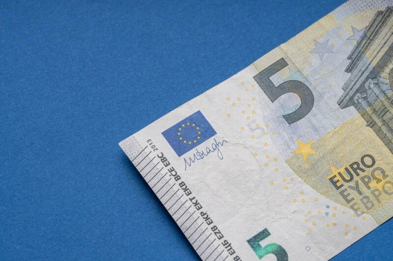 C'est le retour des forfaits à moins de 5€ et ils incluent bien plus que 10 Go