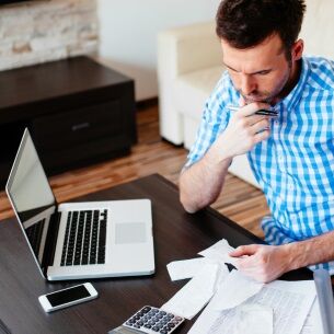 Une taxe sur les abonnements mobile et fixe 