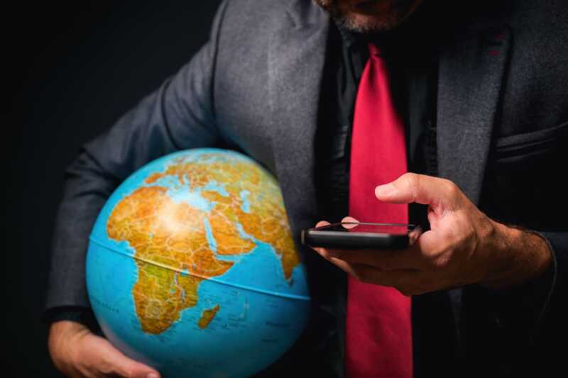 Internet depuis 135 pays : Free a un seul équivalent... et il coûte deux fois moins cher