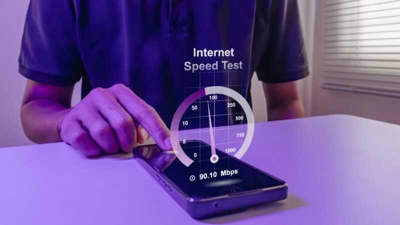 Débit mobile : Orange s’est échappé, ses concurrents restent dans un mouchoir de poche