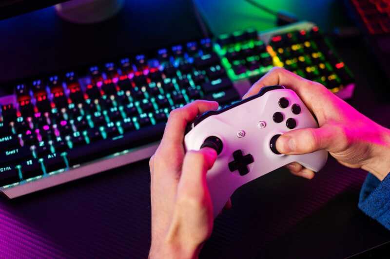 La Xbox Série S est disponible à prix cassé chez Bouygues Telecom.