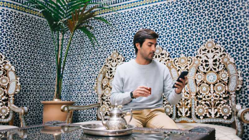 Le secret pour rester connecté au Maroc cet été sans se ruiner (top 3 des forfaits)