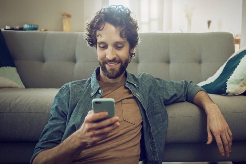     Découvrez les trois forfaits illimités les moins chers sur le réseau Bouygues Telecom
