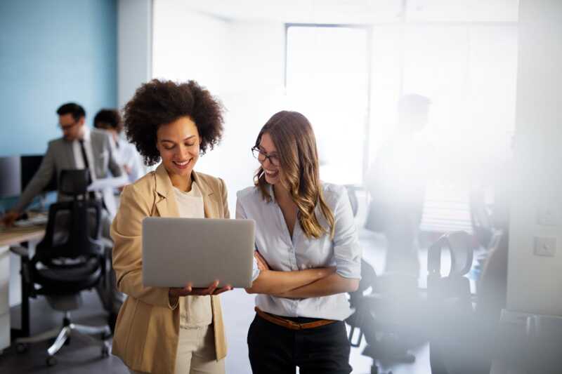 SFR Pro propose plusieurs avantages pour les professionnels.