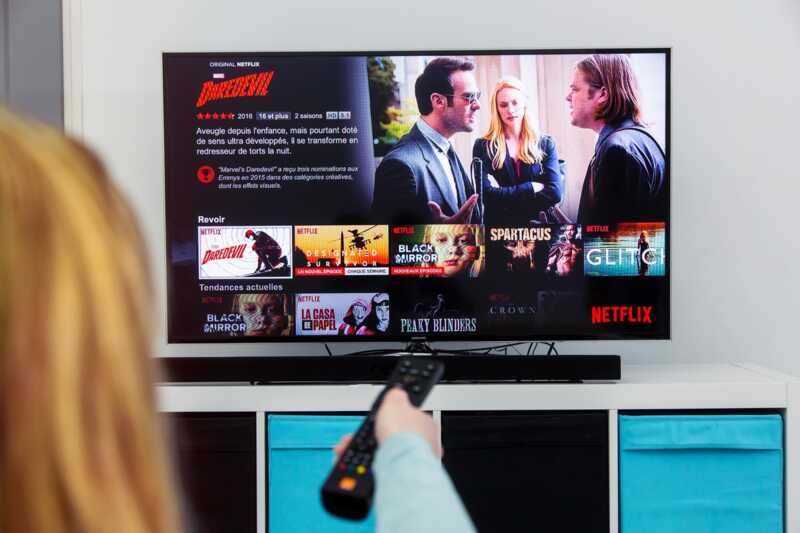 Le débit est un élément essentiel pour déterminer la qualité des contenus vidéo lus sur votre télévision