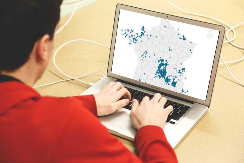 Plus de 1000 communes ne sont toujours pas raccordées à la fibre.