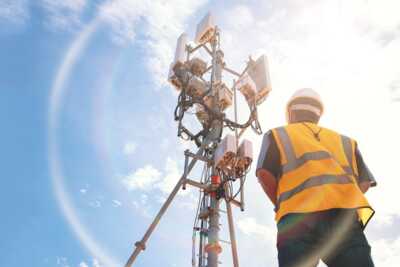     Orange n'a qu'une seule antenne 5G de ce type - on vous explique pourquoi
