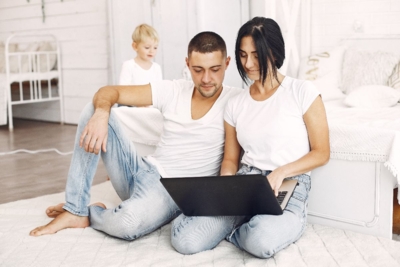 Petit prix + fibre 1 Gb/s : la RED Box signe un combo gagnant cet été