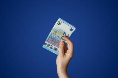     Vous avez l'impression de payer trop cher votre internet ? Ne ratez pas ces trois offres à moins de 20€

