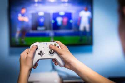     Cette console dernière génération est à 1€ et ce n'est pas une arnaque...
