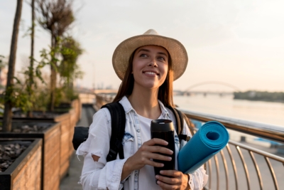 Vous voyagez dans un autre pays cet été ? Ces deux applis sont indispensables pour votre smartphone (et ne vont pas gâcher vos vacances)