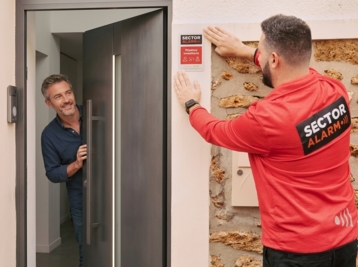 SFR Maison Sécurisée est moins chère que Sector Alarm, mais pas pour le même service