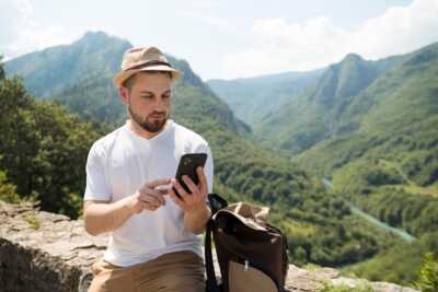     Streamer sans jamais compter et voyager sans jamais couper sa 4G/5G ? C'est désormais possible avec cette offre inédite
