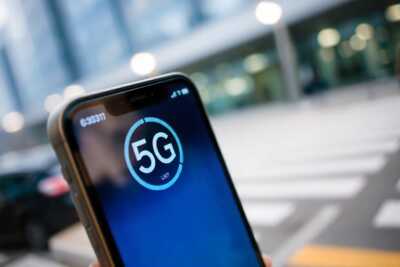     Ces deux opérateurs bataillent pour proposer le meilleur débit mobile
