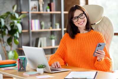     Avec Orange, composez votre offre internet et mobile à la carte et faites de jolies économies !

