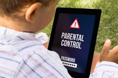     Internet à la maison : avec cette technique, vos enfants ne pourront pas contourner le contrôle parental
