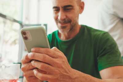     Forfait mobile : voici trois offres incontournables sur le réseau 5G de SFR
