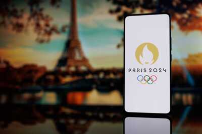     Vacances d'été : avec cette astuce, vous allez pouvoir regarder les JO partout depuis l'étranger
