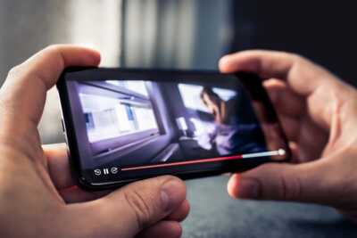     Grâce à cette technologie, la TNT sur smartphone sera bientôt gratuite sans avoir besoin de forfait ou de carte SIM
