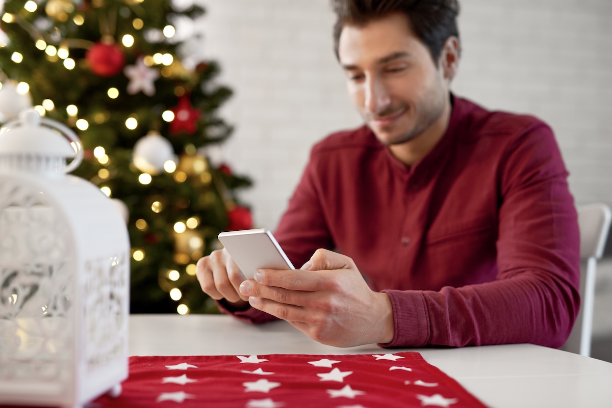     Vous ne risquez pas de revendre ce forfait sur le Bon Coin (comme certains cadeaux de Noël) : c'est le moins cher pour avoir la 5G
