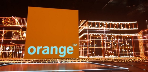 Orange annonce la cession d'infrastructures fibre et mobile, et la fin du cuivre pour 2030